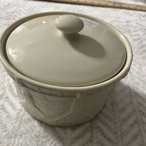 Longaberger Pottery: Drum Crock Casserole w. Lid: Ivory Beige: